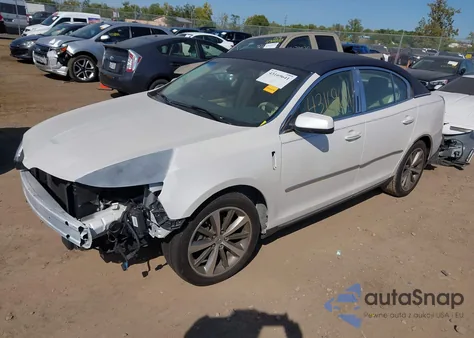 2011 Lincoln Mks из США, поврежденный, VIN 1LNHL9DR2BG603187